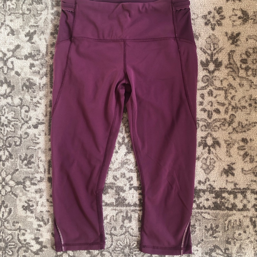Lululemon Eggplant Cropped Legging Size 6